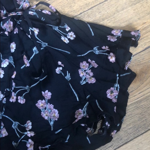 (Sold) Flynn Skye Scarlett Romper Black Cherry Blo - Picture 6 of 7